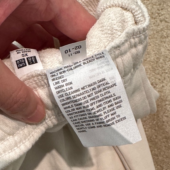 Uniqlo Cream Wideleg Sweatpants - Picture 9 of 13
